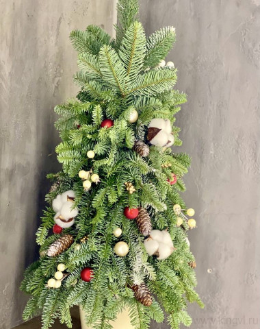 Елка Новогодний блеск &mdash; Цветочный король