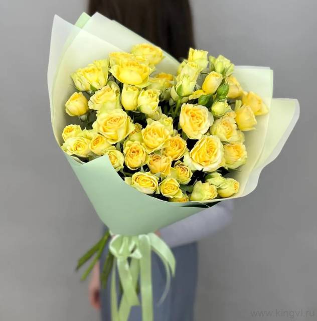 Букет лимонных кустовых роз (11шт)