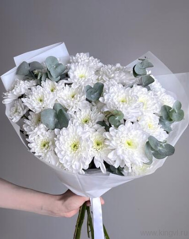 Букет из белой хризантемы &mdash; Цветочный король