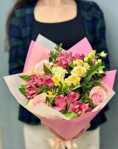 Сборный букет &quot;Розовый закат&quot; — Цветочный король