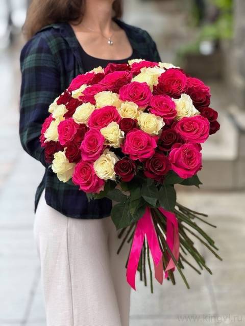Букет разноцветных роз ( 51 шт) 