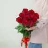 Высокие красные розы . Цветы Владивосток фото 1 — Цветочный король