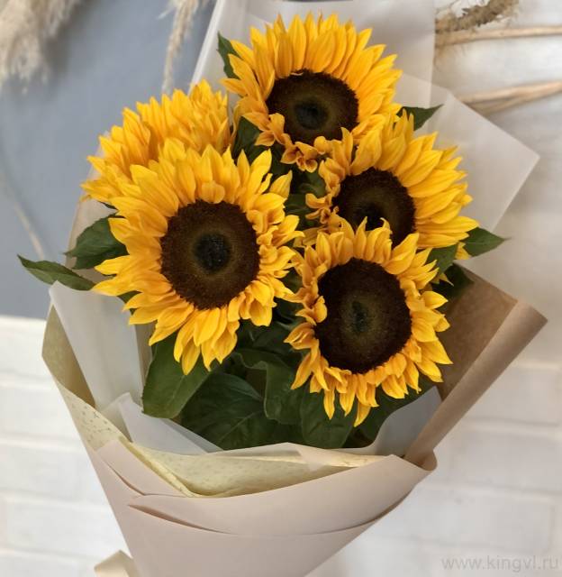 Букет из  подсолнухов