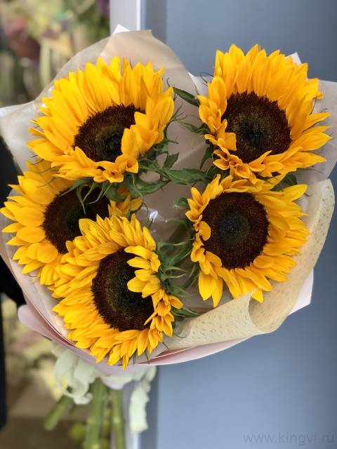 Букет из  подсолнухов