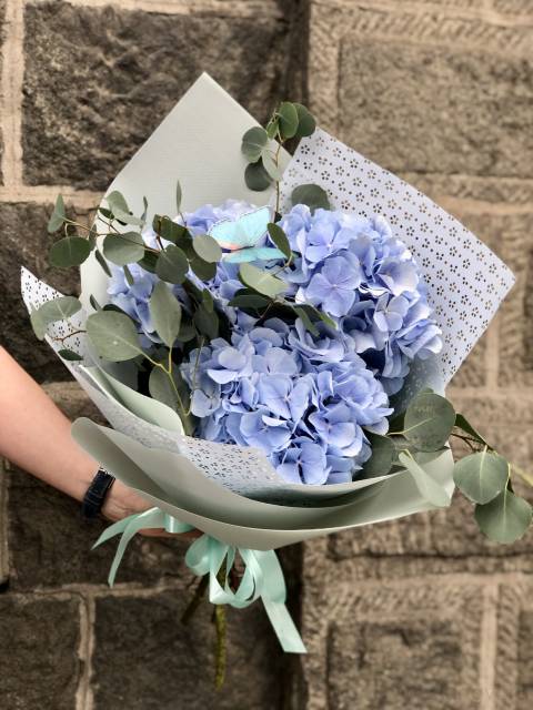 Букет "Свежий бриз"с бабочкой