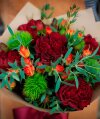 Пионовидные розы и диантус. Цветы Владивосток фото 3 — Цветочный король